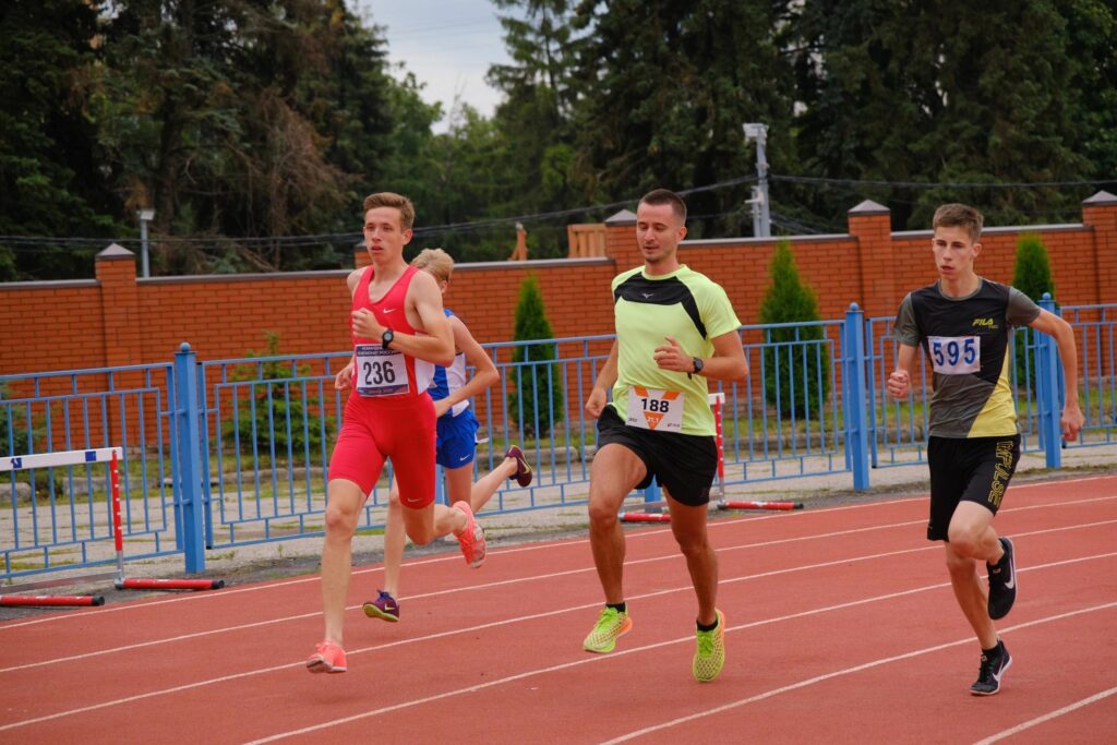 На спорте курск. Первенство Курской облости по лëгкой атлетике 2024. Новости спорта Курск.